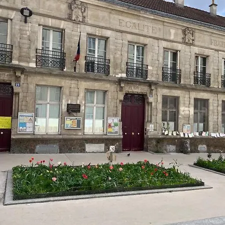 Apartment Calm In Great Location Paris